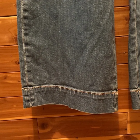 American Eagle Super high Rise baggy Wide Leg Jeans w cargo pockets - Picture 6 of 10